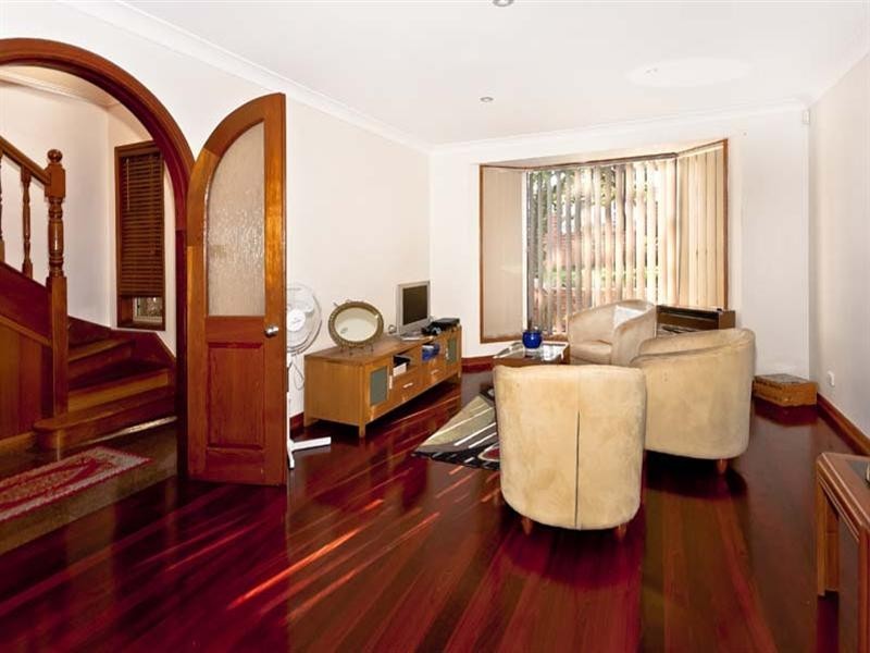 26 Boronia Road, Bossley Park NSW 2176