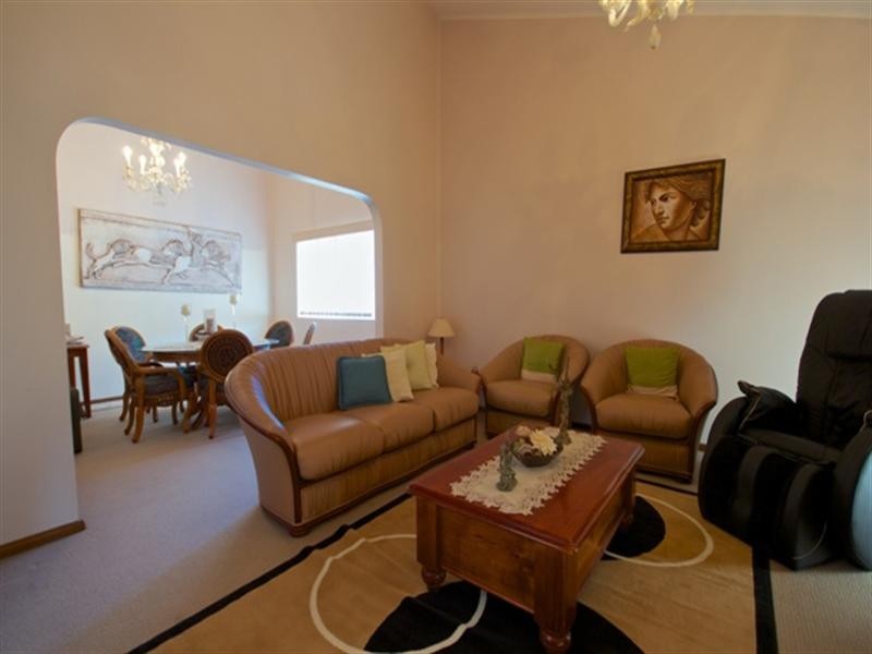 46 Boronia Road, Bossley Park NSW 2176