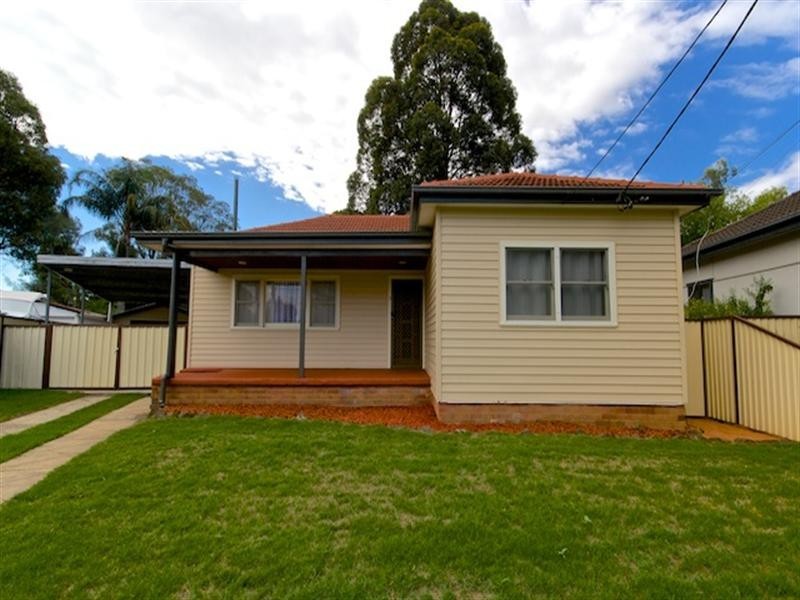 11 Braemar Street, Smithfield NSW 2164