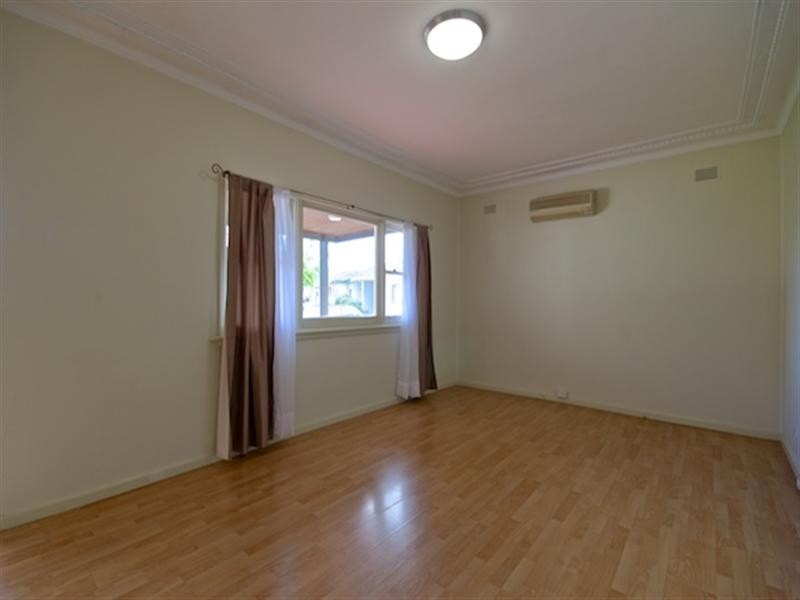 11 Braemar Street, Smithfield NSW 2164