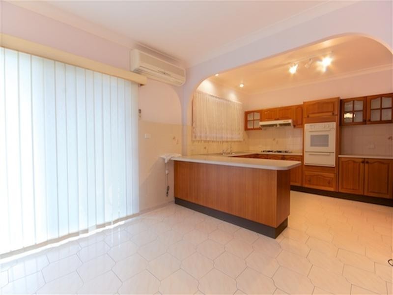 24 Chickasaw Crescent, Greenfield Park NSW 2176