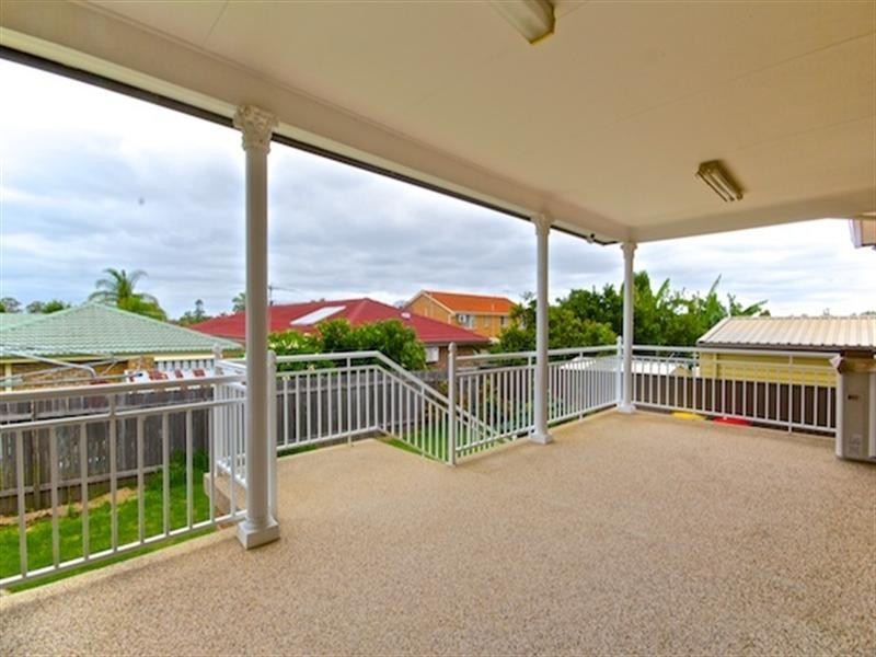24 Chickasaw Crescent, Greenfield Park NSW 2176