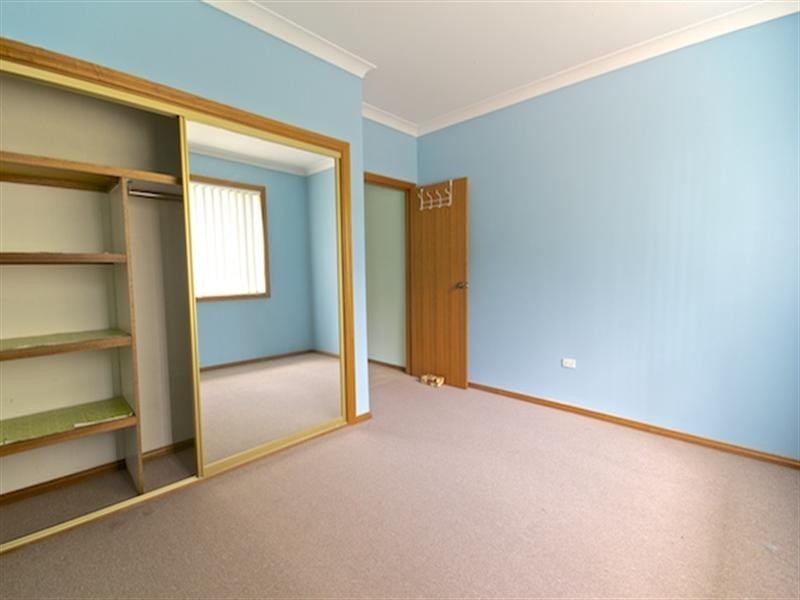 4 Webber Place, Prairiewood NSW 2176