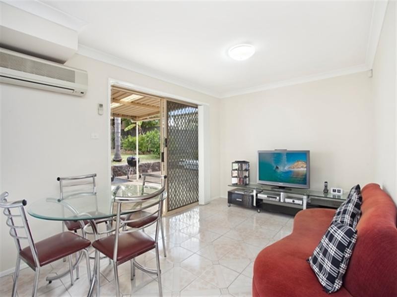 38 Kingfisher Avenue, Bossley Park NSW 2176