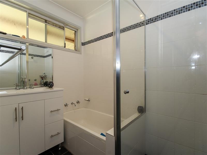 3 Caesar Close, Prairiewood NSW 2176