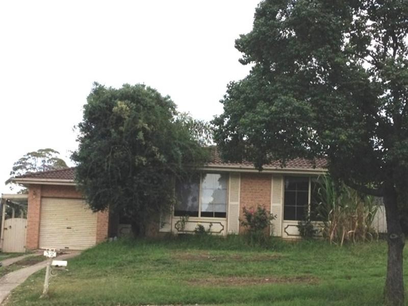 32 Stockdale Crescent, Abbotsbury NSW 2176