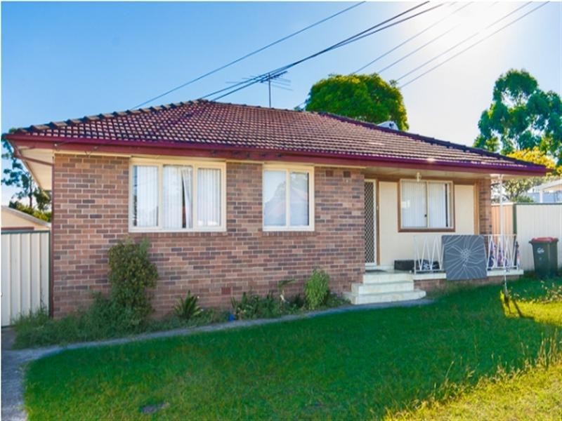 11 Pool Place, Fairfield West NSW 2165