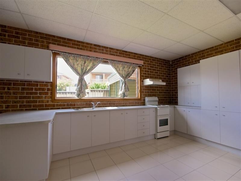 2 Sheoak Place, Bossley Park NSW 2176