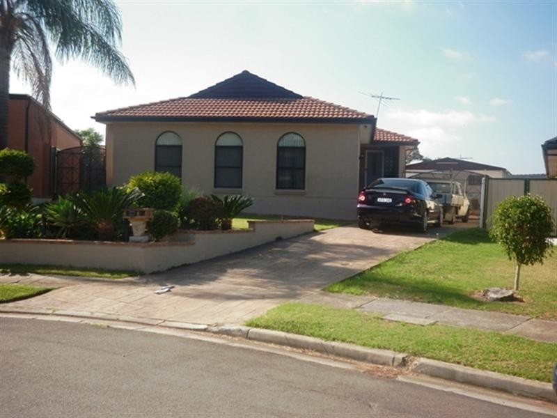 6 O’Dowd Close, Edensor Park NSW 2176