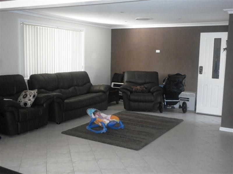 6 O’Dowd Close, Edensor Park NSW 2176