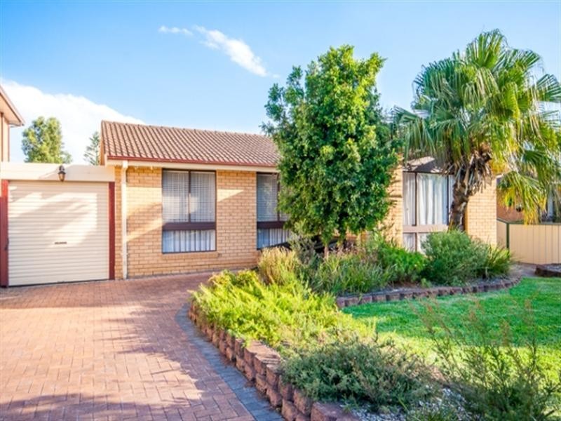 3 Chavin Place, Greenfield Park NSW 2176
