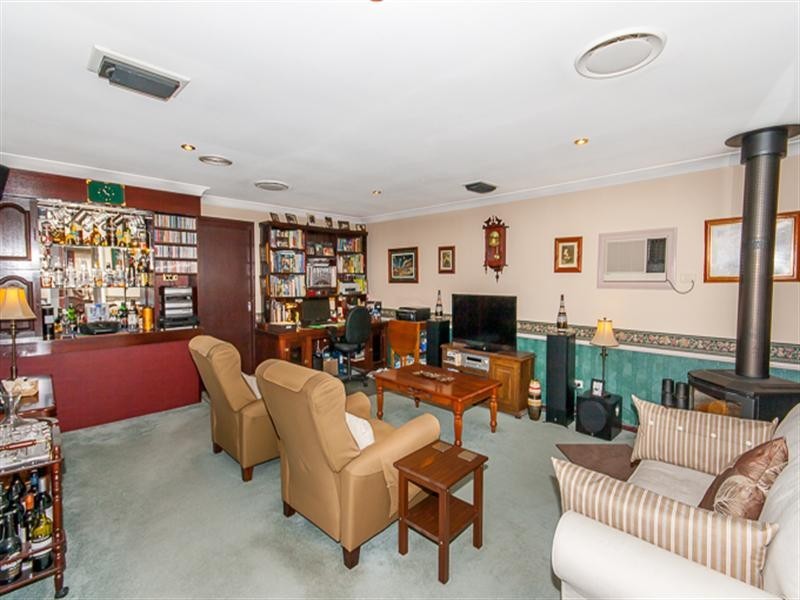 3 Chavin Place, Greenfield Park NSW 2176