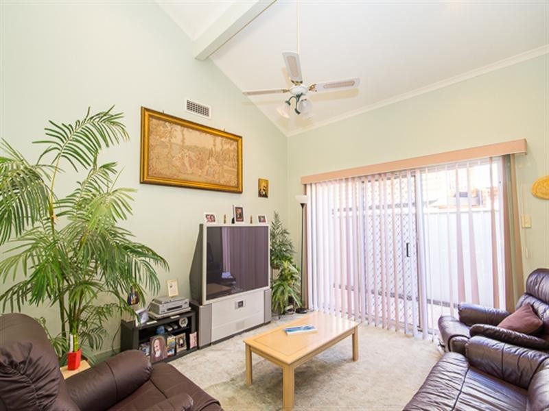 13 Kirkton Place, Edensor Park NSW 2176