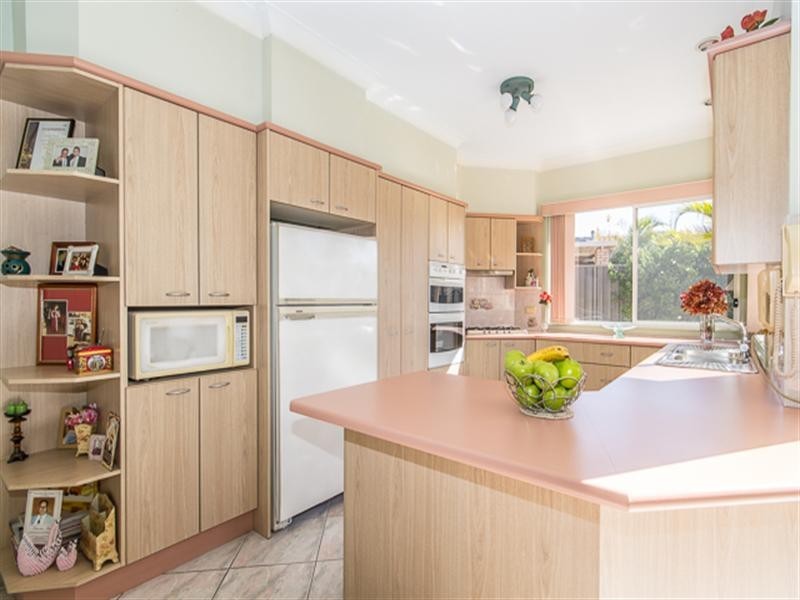 13 Kirkton Place, Edensor Park NSW 2176