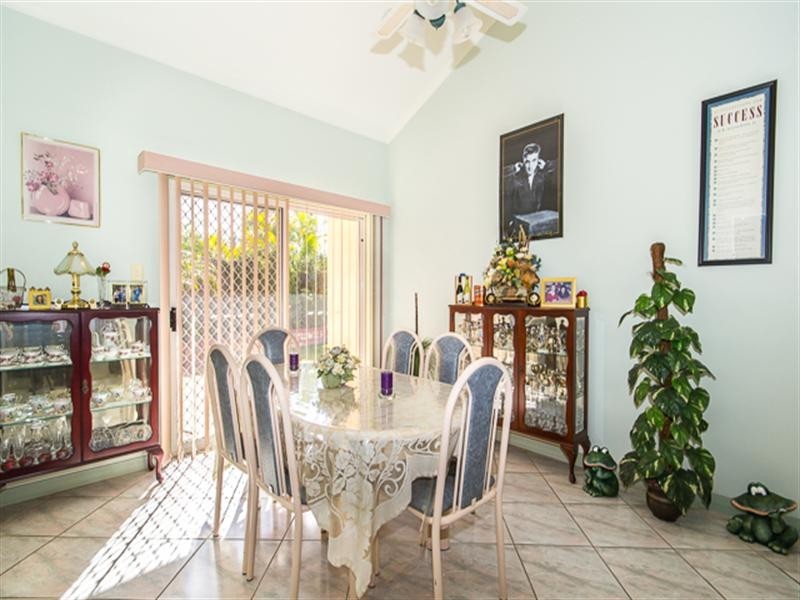 13 Kirkton Place, Edensor Park NSW 2176