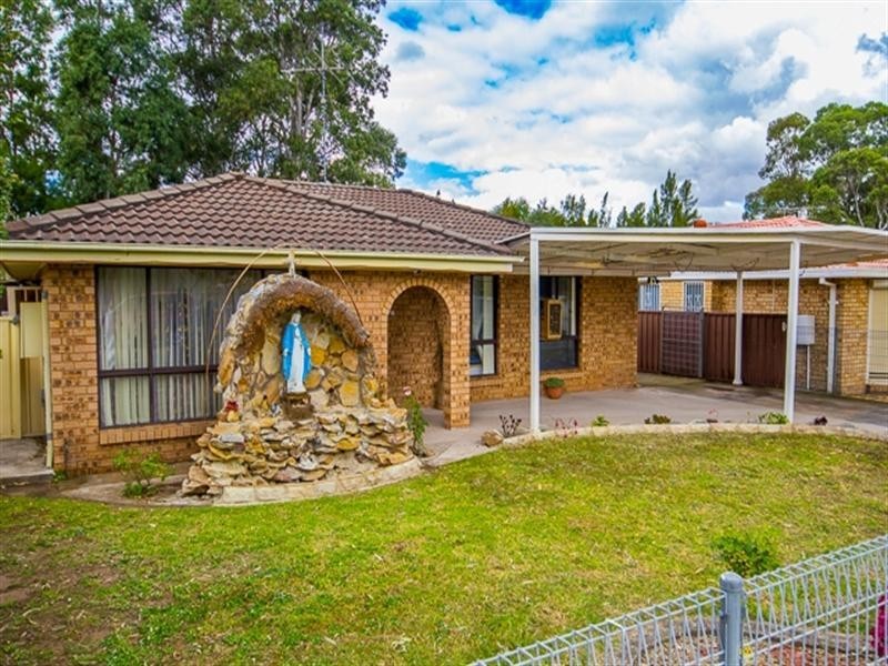28 Raphael Street, Greenfield Park NSW 2176