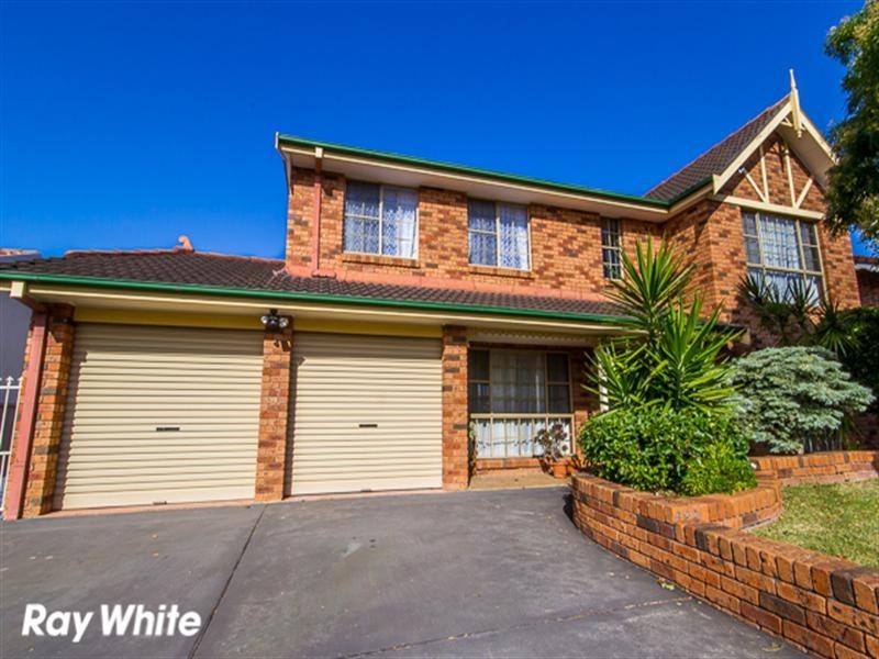 2 Toona Place, Bossley Park NSW 2176