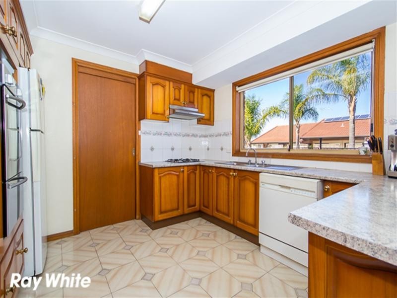2 Toona Place, Bossley Park NSW 2176