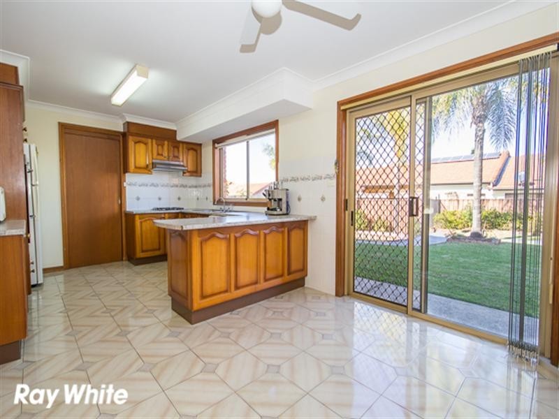 2 Toona Place, Bossley Park NSW 2176