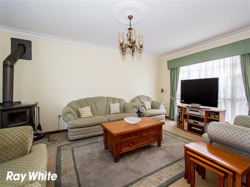 2 Toona Place, Bossley Park NSW 2176