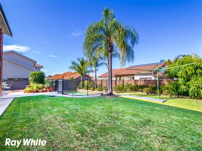2 Toona Place, Bossley Park NSW 2176