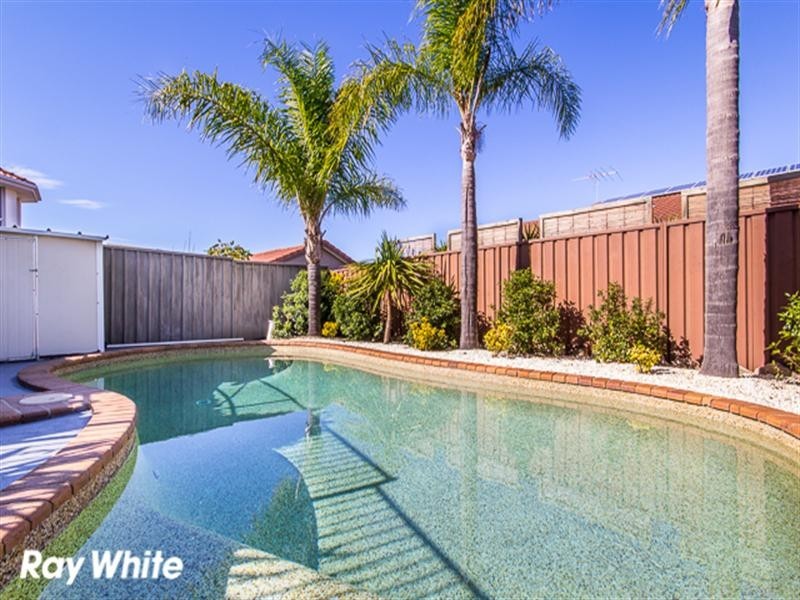2 Toona Place, Bossley Park NSW 2176