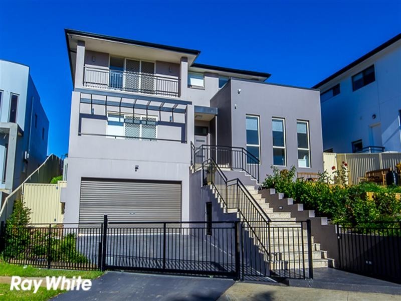 27 Cuthbert Crescent, Edensor Park NSW 2176