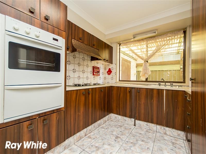 28 Sadlier Crescent, Fairfield West NSW 2165