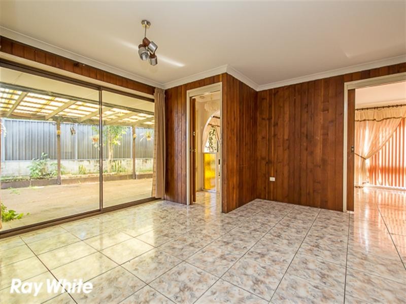 28 Sadlier Crescent, Fairfield West NSW 2165