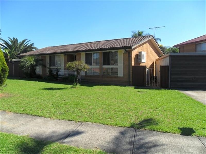 15 Longfellow Street, Wetherill Park NSW 2164
