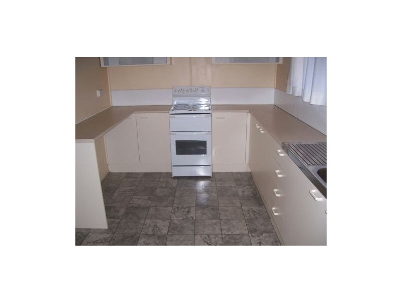 74 ELIZABETH, Acacia Ridge QLD 4110