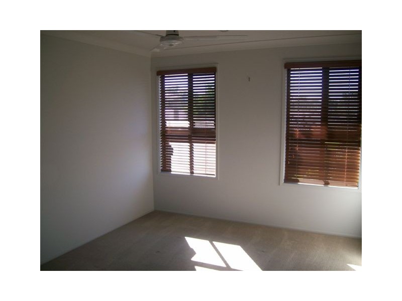 17 Watheroo Place, Parkinson QLD 4115