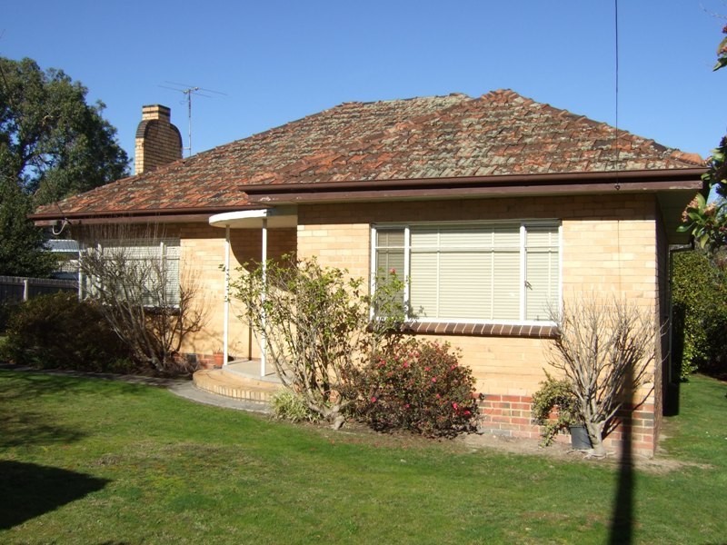 5 Bellevue Avenue, Ringwood VIC 3134