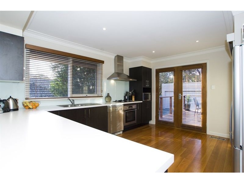 16 Melview Drive, Ringwood North VIC 3134