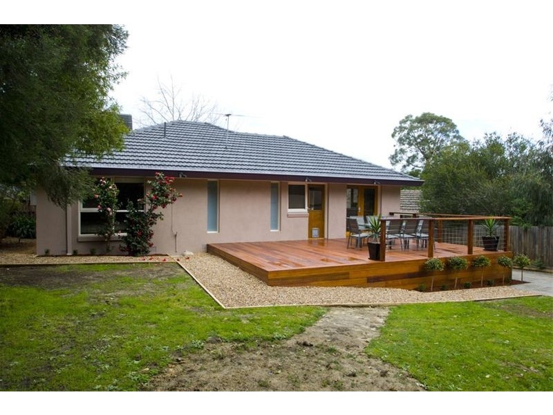 16 Melview Drive, Ringwood North VIC 3134