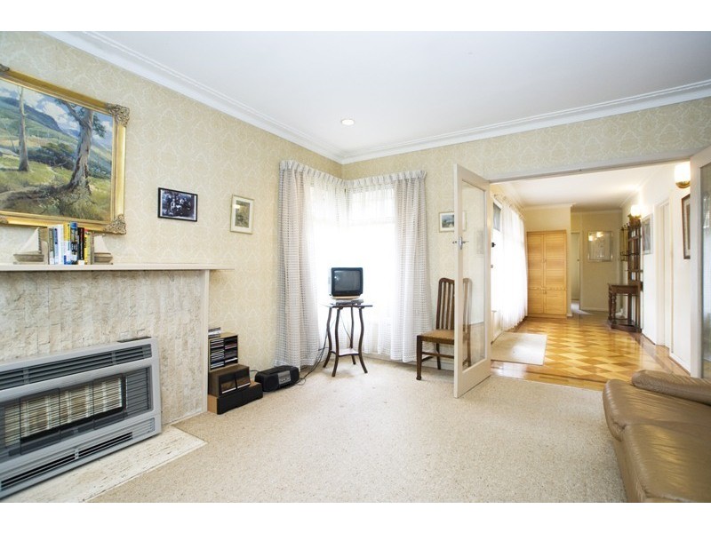 4 Nicole Street, Mount Waverley VIC 3149