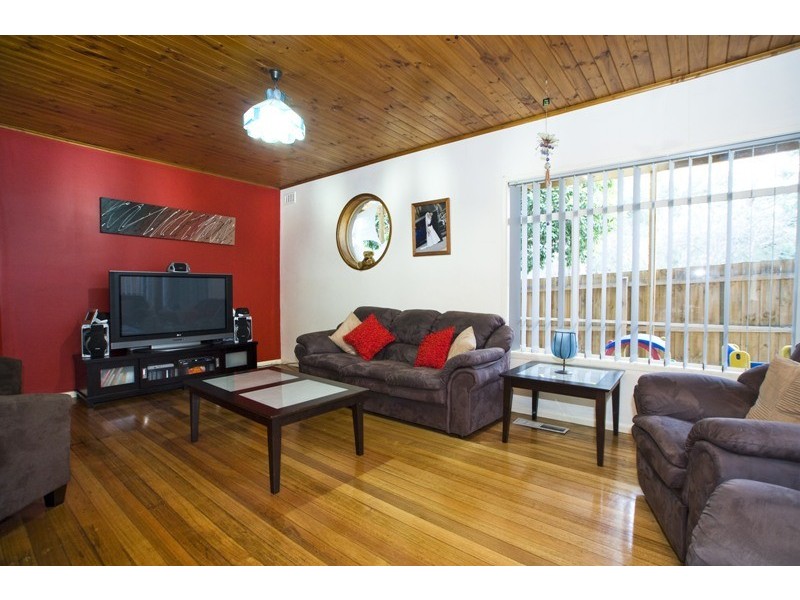 1 Emerald Street, Ringwood VIC 3134