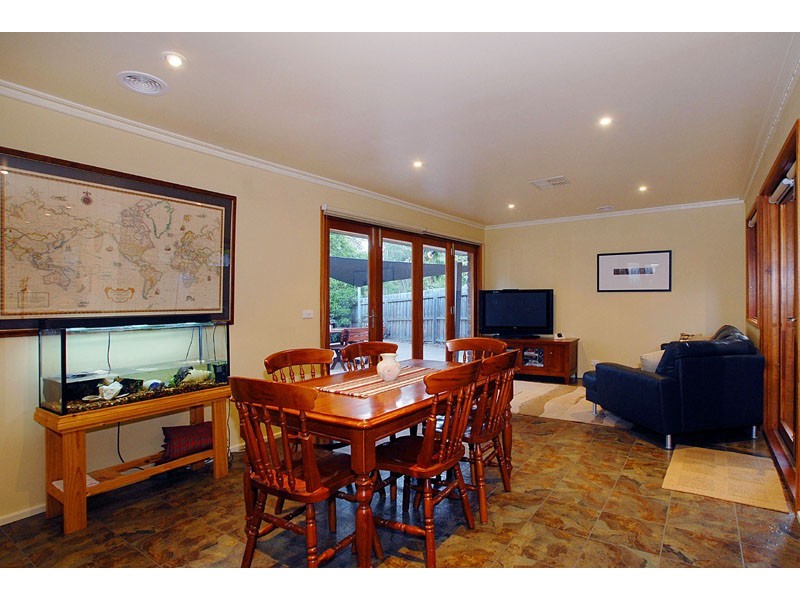 24 Barrow Drive, Heathmont VIC 3135