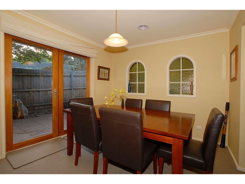 24 Barrow Drive, Heathmont VIC 3135