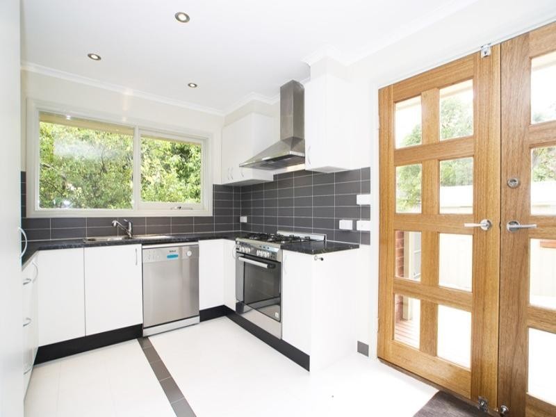 1 Irene Crescent, Mitcham VIC 3132