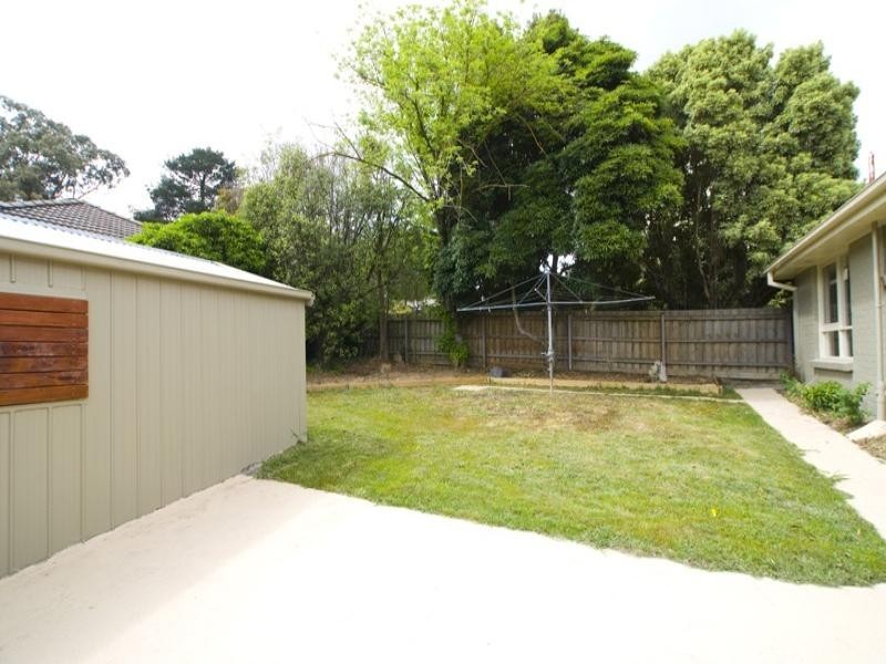 1 Irene Crescent, Mitcham VIC 3132