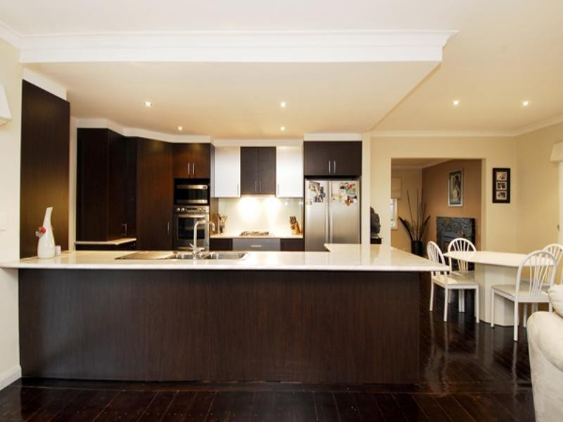 16 Neville Street, Ringwood VIC 3134