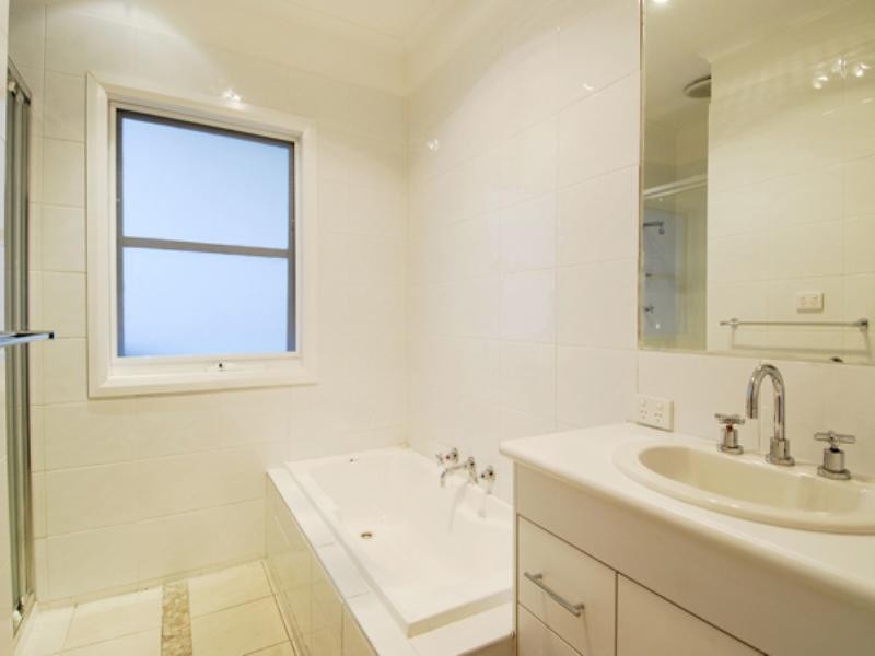 16 Neville Street, Ringwood VIC 3134