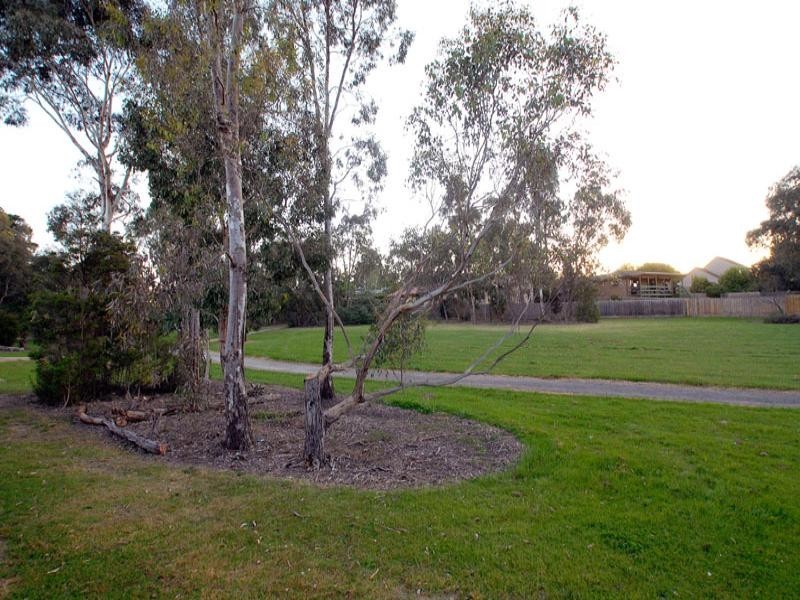 46 Jull Parade, Ringwood North VIC 3134