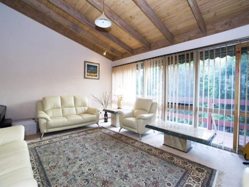 3 Debbie Place, Ringwood North VIC 3134