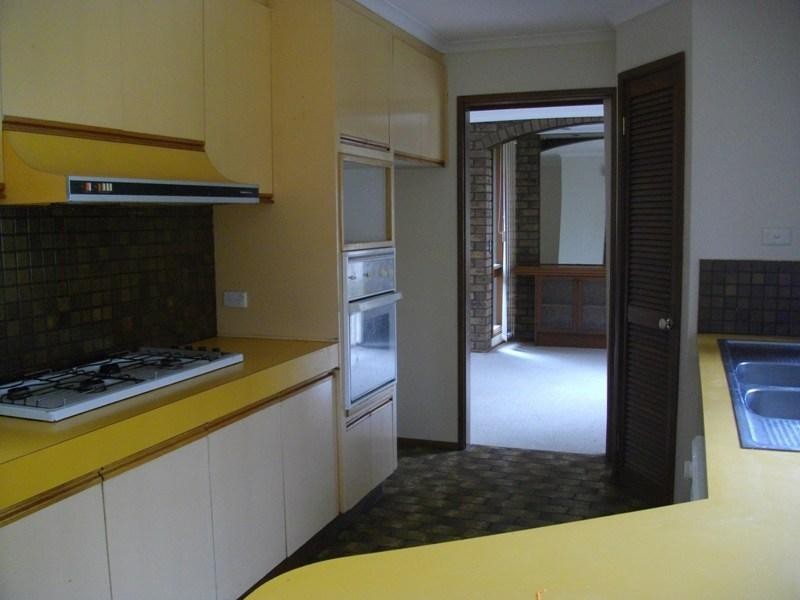 38 Old Orchard Drive, Wantirna South VIC 3152