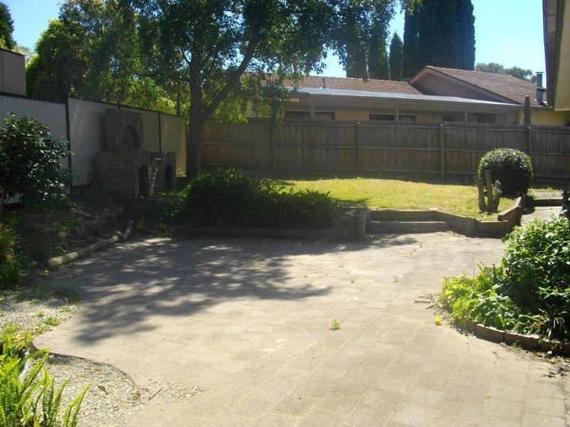 38 Old Orchard Drive, Wantirna South VIC 3152