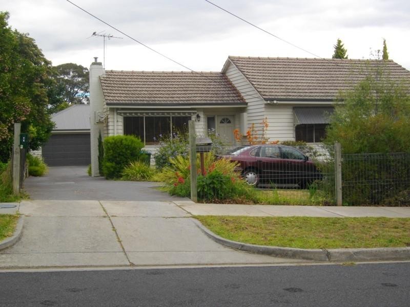 5 Neville Street, Ringwood VIC 3134