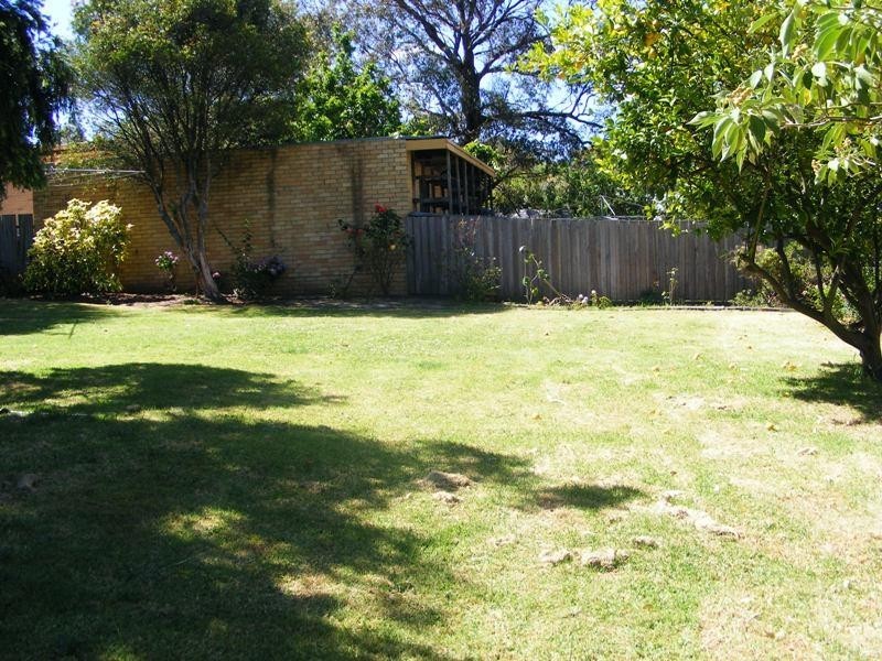 18 HEATHWOOD Street, Ringwood East VIC 3135