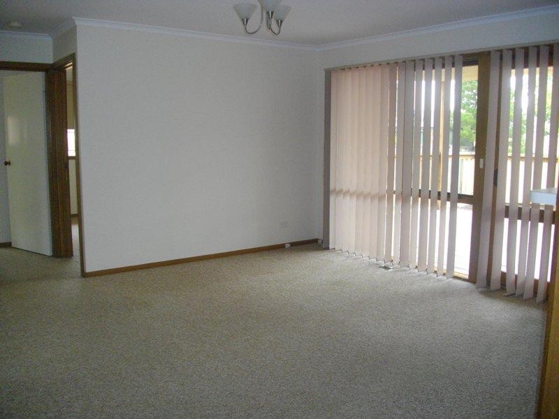 11 Tambo Close, Croydon Hills VIC 3136